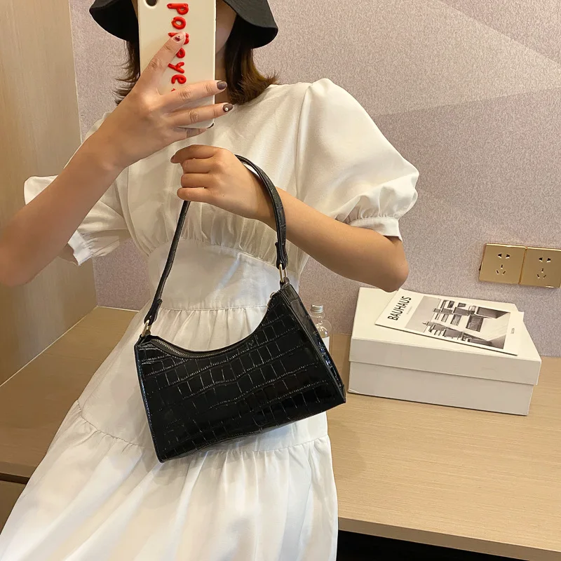 Yogodlns อินเทรนด์ Quilted Flap กระเป๋าผู้หญิงแบรนด์หนาโซ่ไหล่กระเป๋า Quilted Texture กระเป๋าสี่เหลี่ยมเล็ก Underarm Bag sac