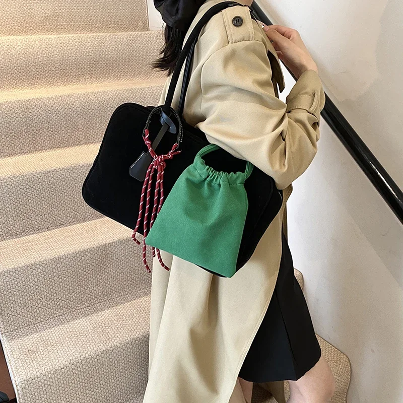 Bolsos de hombro LEFTSIDE NUBUCK, bolso de mano para mujer, nueva tendencia de invierno Y2K, bolsos y monederos de diseño de moda coreana 2024