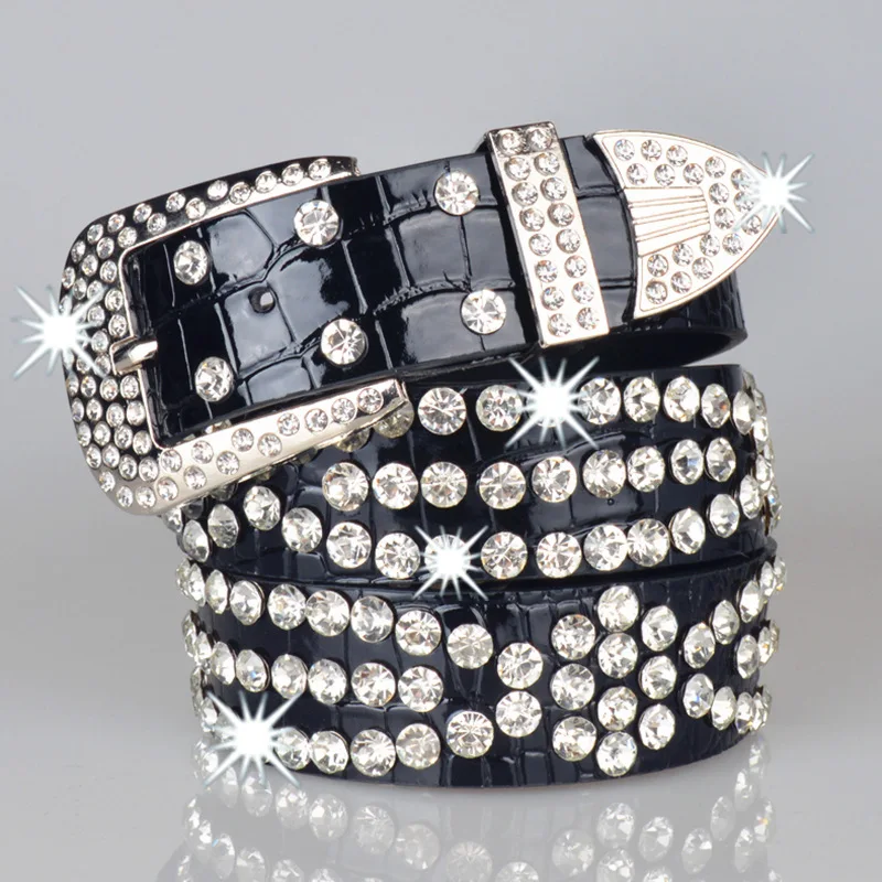 PUNK สไตล์ Studded เข็มขัดผู้หญิง Y2K Rhinestone หญิงเข็มขัด PU หนังสุภาพสตรีสายรัดเอวตกแต่ง