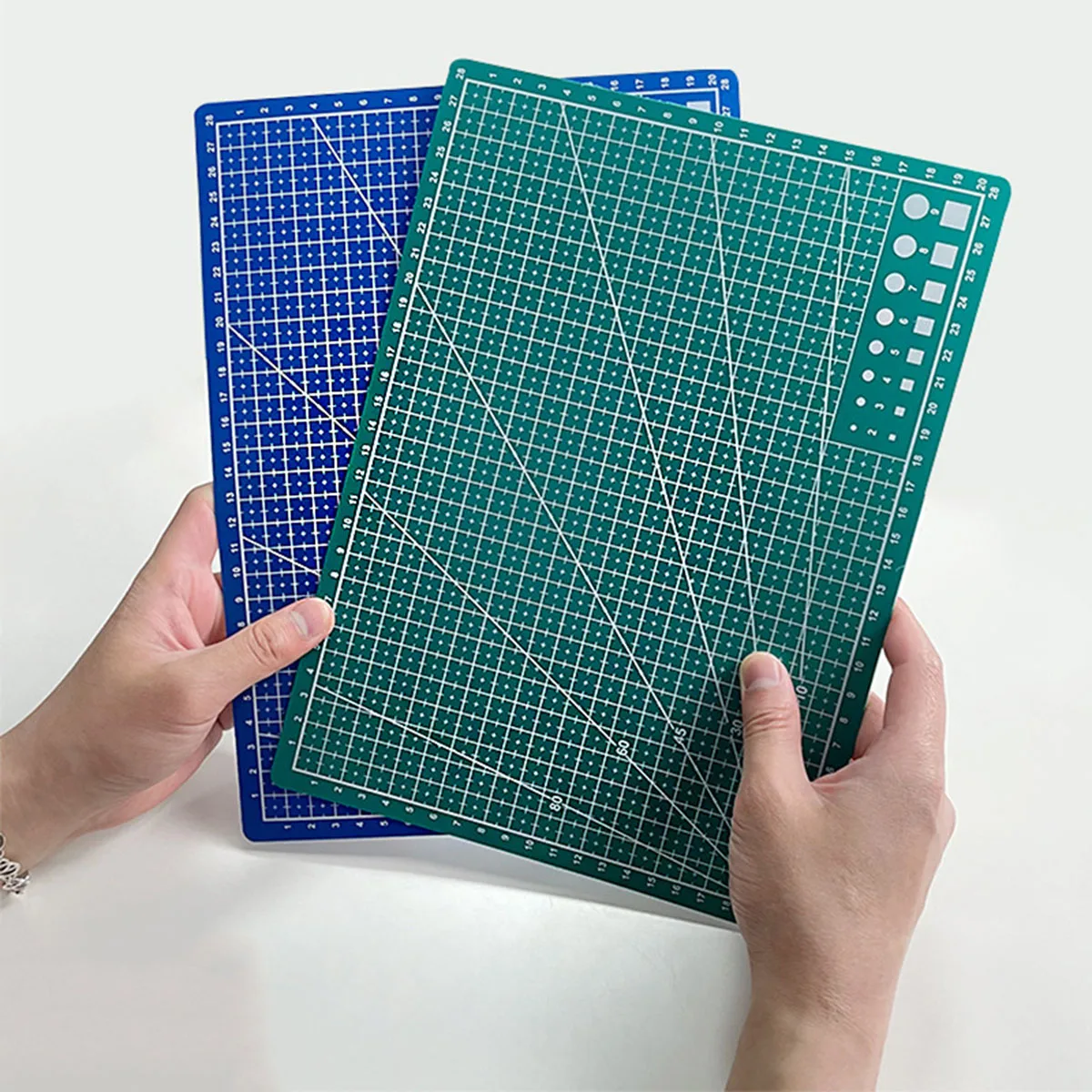1pcs A5 แผ่นตัด PVC คณะกรรมการตัด Workbench Patchwork เย็บคู่มือ DIY มีดแกะสลักหนังด้านเดียว Underlay