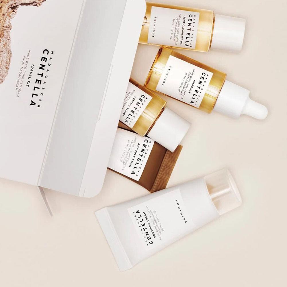SKIN1004 Centella Asiatica Set de viaje para el cuidado de la piel (tóner de 30 ml, esencia de 30 ml, limpiador de 20 ml, crema de 30 ml, aceite desmaquillante de 30 ml)