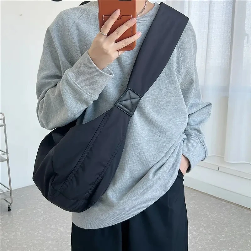 Borsa a tracolla da donna in nylon casual di nuova moda estiva di grande capacità Borsa hobo stile coreano Borsa a tracolla a tracolla per giovani