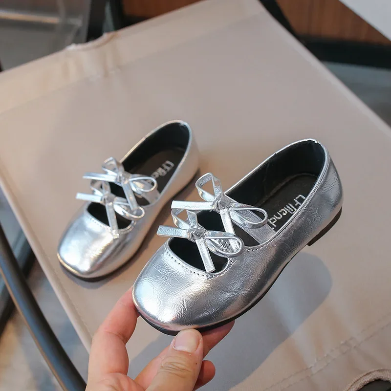 Kinder Square Dance Performance Schuhe schwarz einfarbig Mädchen Prinzessin Schuh mit Doppel bogen neue Mädchen Lederschuhe weiche Sohle
