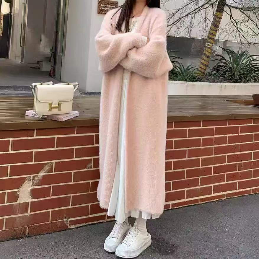 Outono e inverno solto e preguiçoso estilo casaco de malha aberta, grosso na altura do joelho imitação de pele de vison camisola de manga comprida, jaqueta quente