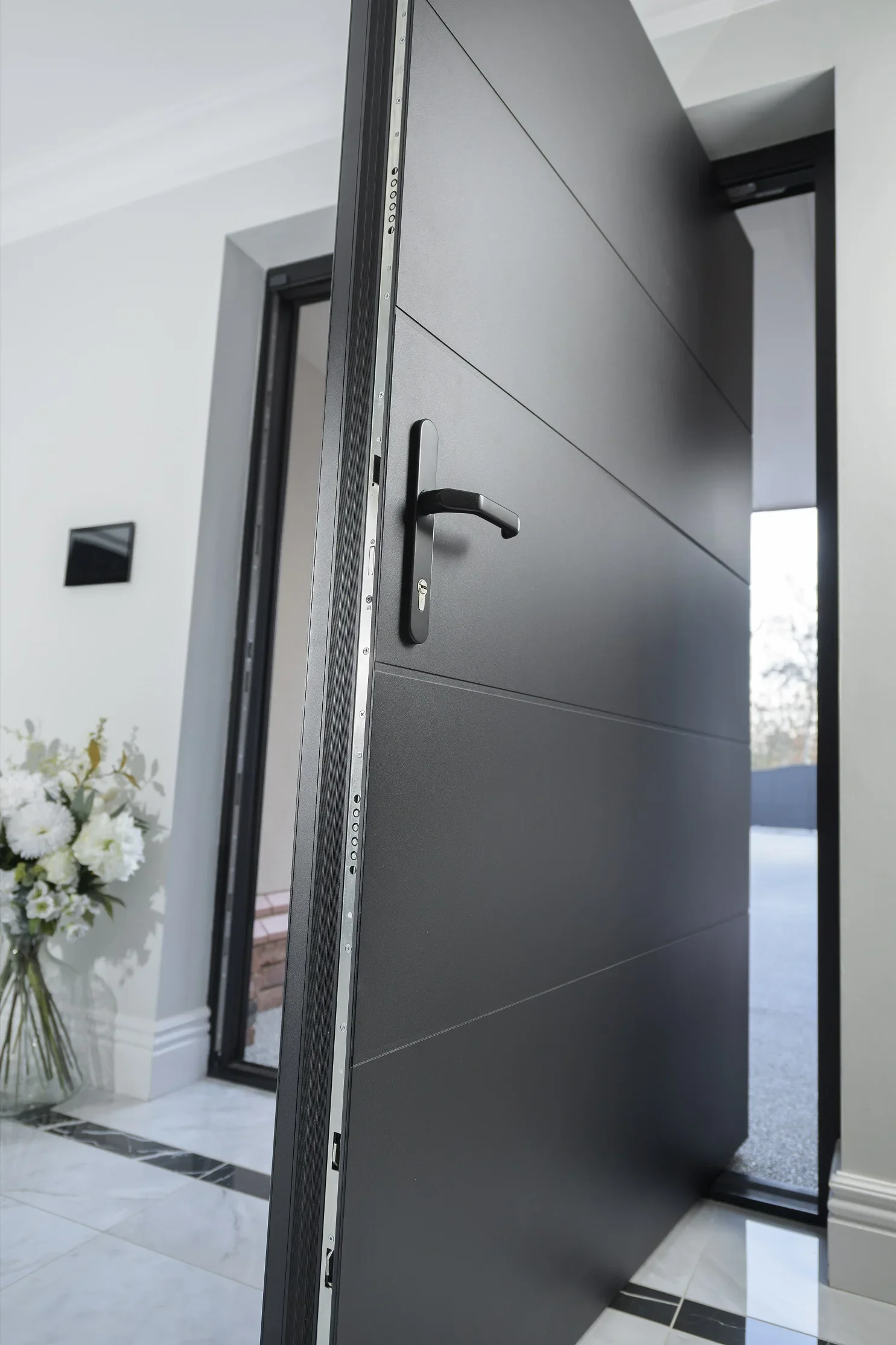 Prezzo all'ingrosso Porta in alluminio Design moderno Ingresso principale in ferro Sicurezza Frontale Esterno in metallo Nuove porte in acciaio con perno
