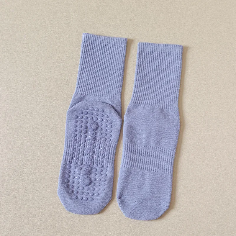 Nuevas medias deportivas antideslizantes de silicona de Color sólido a media pantorrilla de algodón para Fitness Pilates calcetines de Yoga calcetines de baile para mujer calcetines de suelo