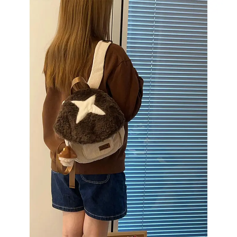 秋冬ぬいぐるみキノコ漫画人形バックパック女性の新 2024 毛皮のようなビッグブックバッグかわいいぬいぐるみバッグデュアルショルダーバッグ
