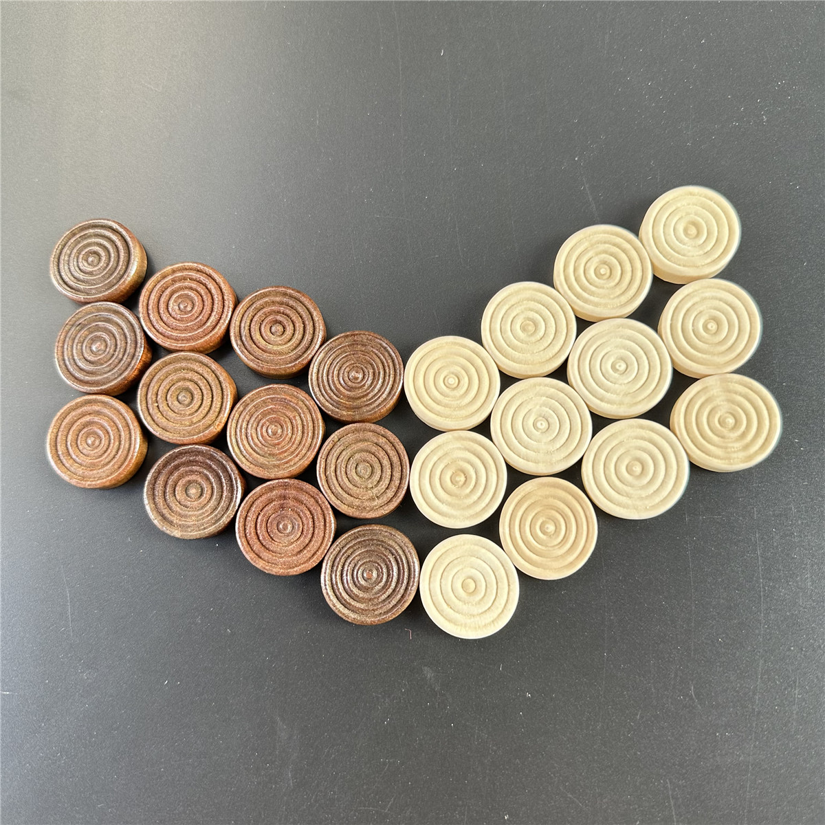 24 pcs1 Set mit 2,5 cm runden Holz prüfern rund um internat ionale Schachfiguren für Brettspiel-Backgammon-Zubehör