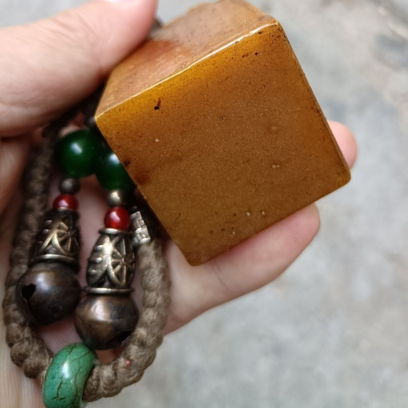 Antique Collection Natural Dense Wax Seal Handheld Piece,The patina is rich and the condition is intact,Real Shooting