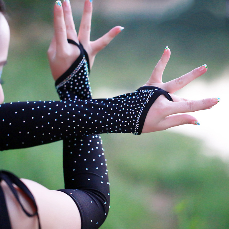 セクシーなレースの手袋latinステージダンスステージパフォーマンスアームスリーブ女性メッシュフラッシュドリルラインストーンハーフフィンガーグローブs155