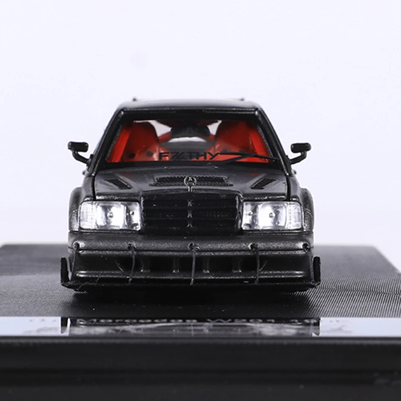 RM MODELO 1:64 190E W201 Coche modelo de aleación