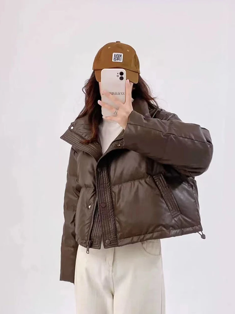 Parkas cortas cálidas de invierno para mujer, chaqueta acolchada corta de cuero Pu a la moda Y2K, ropa informal suelta para mujer, abrigos de manga larga con cremallera