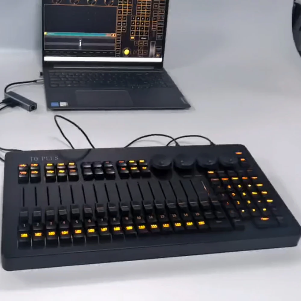 Мини-консоль командного освещения Wing Plus с сумкой MA2 DMX512 DJ Light Controller