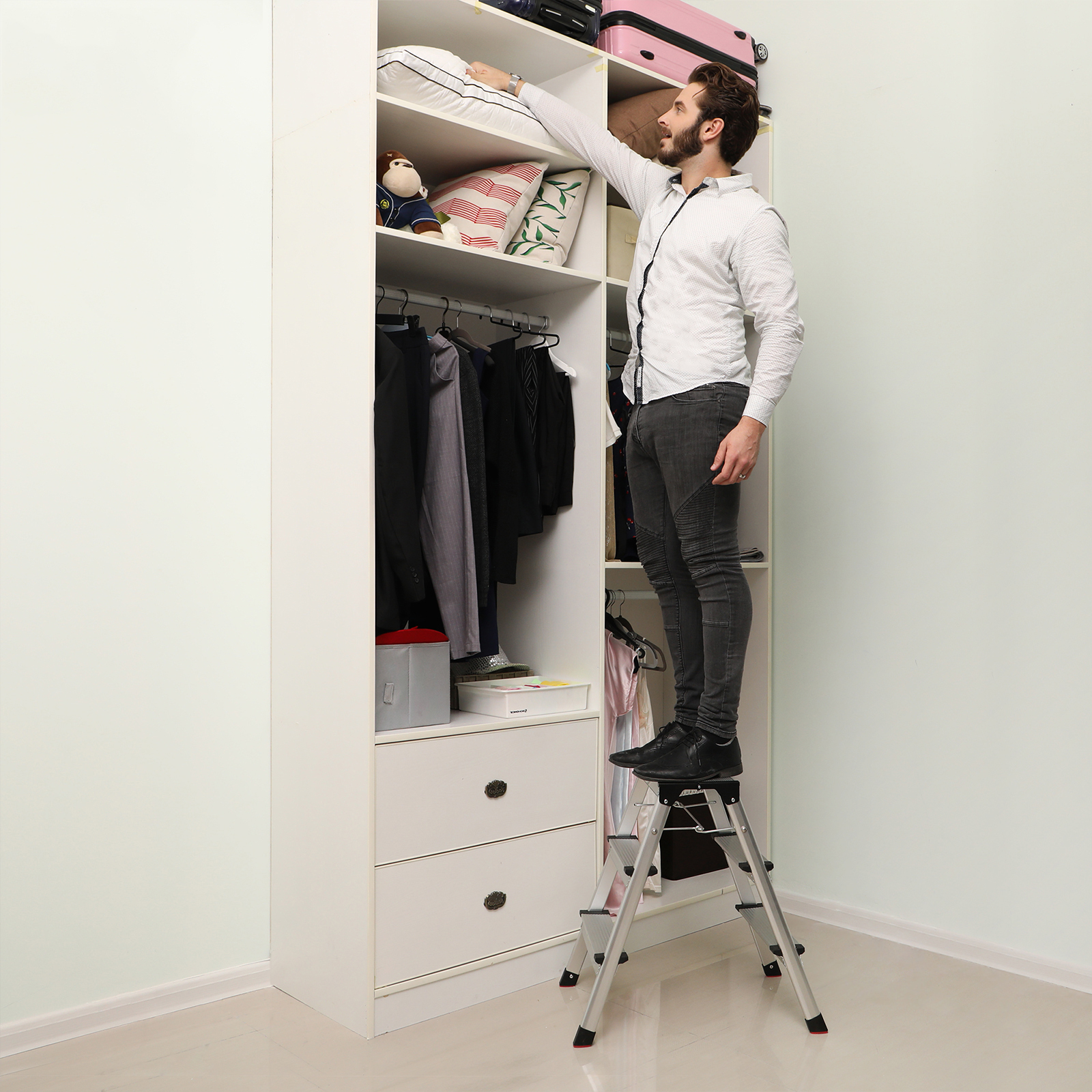 SONGMICS Échelle, Escabeau, Échelle en Alliage d'Aluminium, avec 3 Marches, Marche Pied Multifonctions, Charge : 150 kg