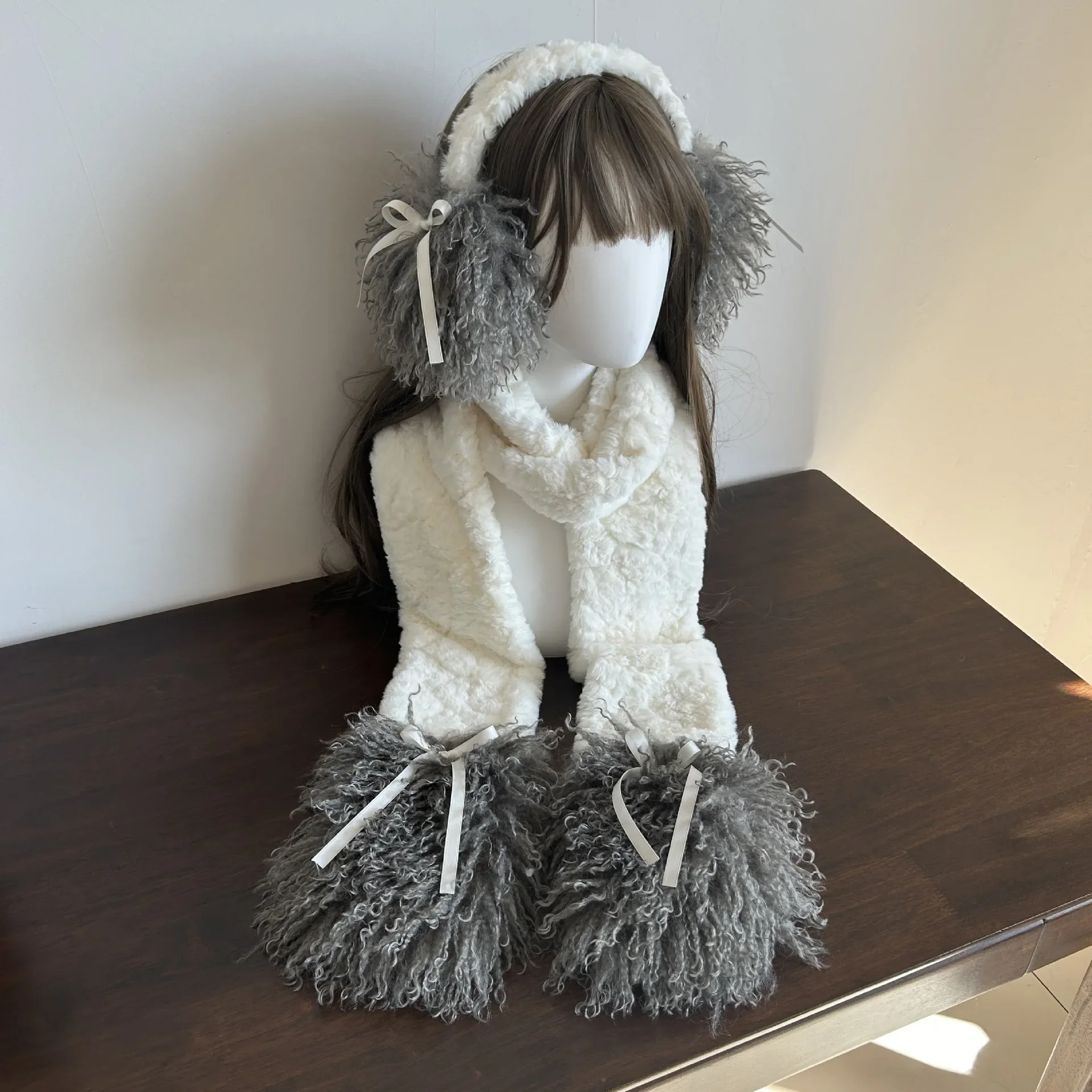Y2K Peluche Paraorecchie Sciarpa Set Fiocco di neve Dolce Donna Inverno Caldo Pieghevole Fascia Paraorecchie Borsa per le orecchie Lolita JK Accessori