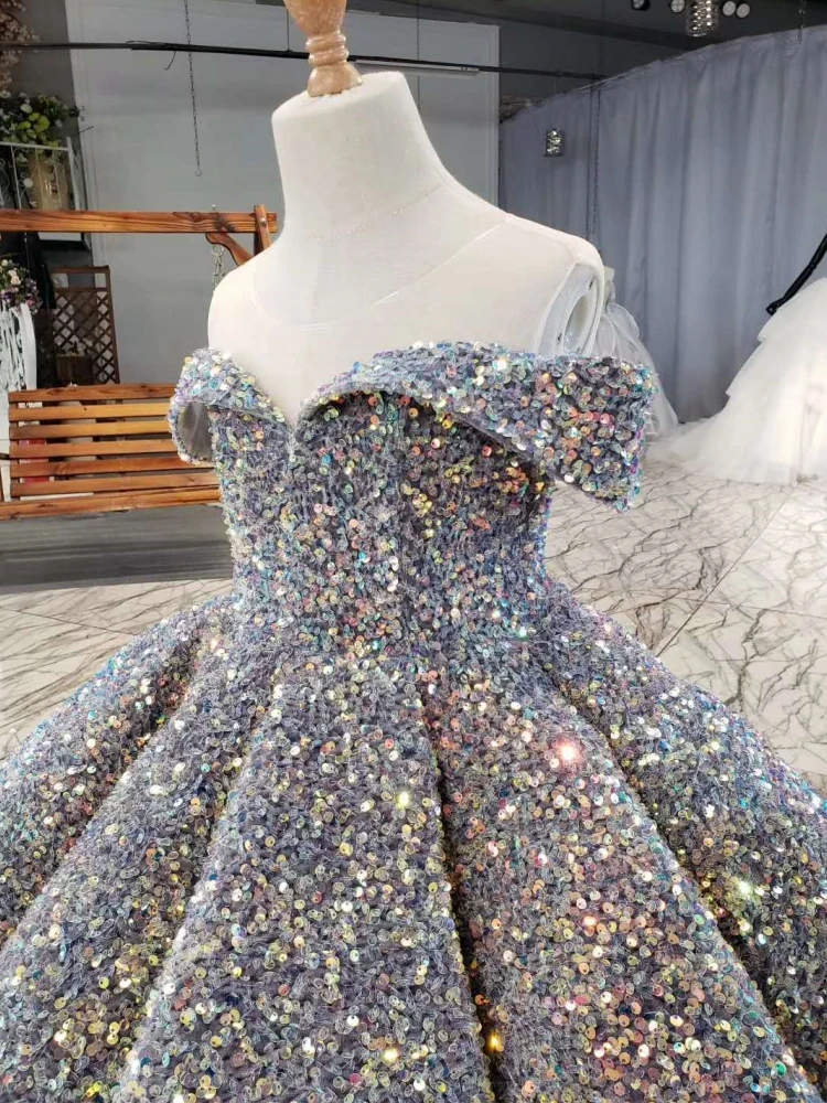ที่กําหนดเองชุดสาวดอกไม้ Ball Sparkly Sequins ลูกปัดเจ้าหญิงเด็กประกวดประสิทธิภาพ First Communion Gowns
