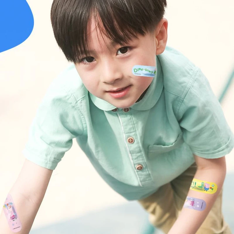 120ชิ้น/กล่องสติกเกอร์หมูเป็ปป้าการ์ตูนแถบทางการแพทย์สำหรับช่วยเหลือแถบกาวกันน้ำช่วยให้ผิวสบายเป็นมิตรสายรัดช่วยเหลือสำหรับเด็ก