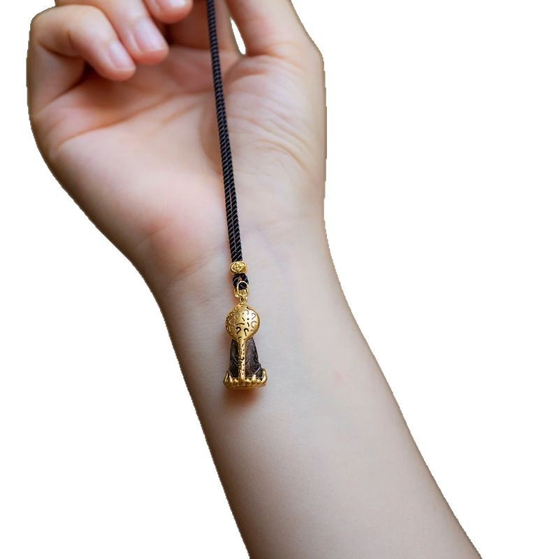 Xiaohongshu mesmo estilo portátil buda amuleto pingente colar premium high-end luz nicho de luxo acessório versátil de alta qualidade