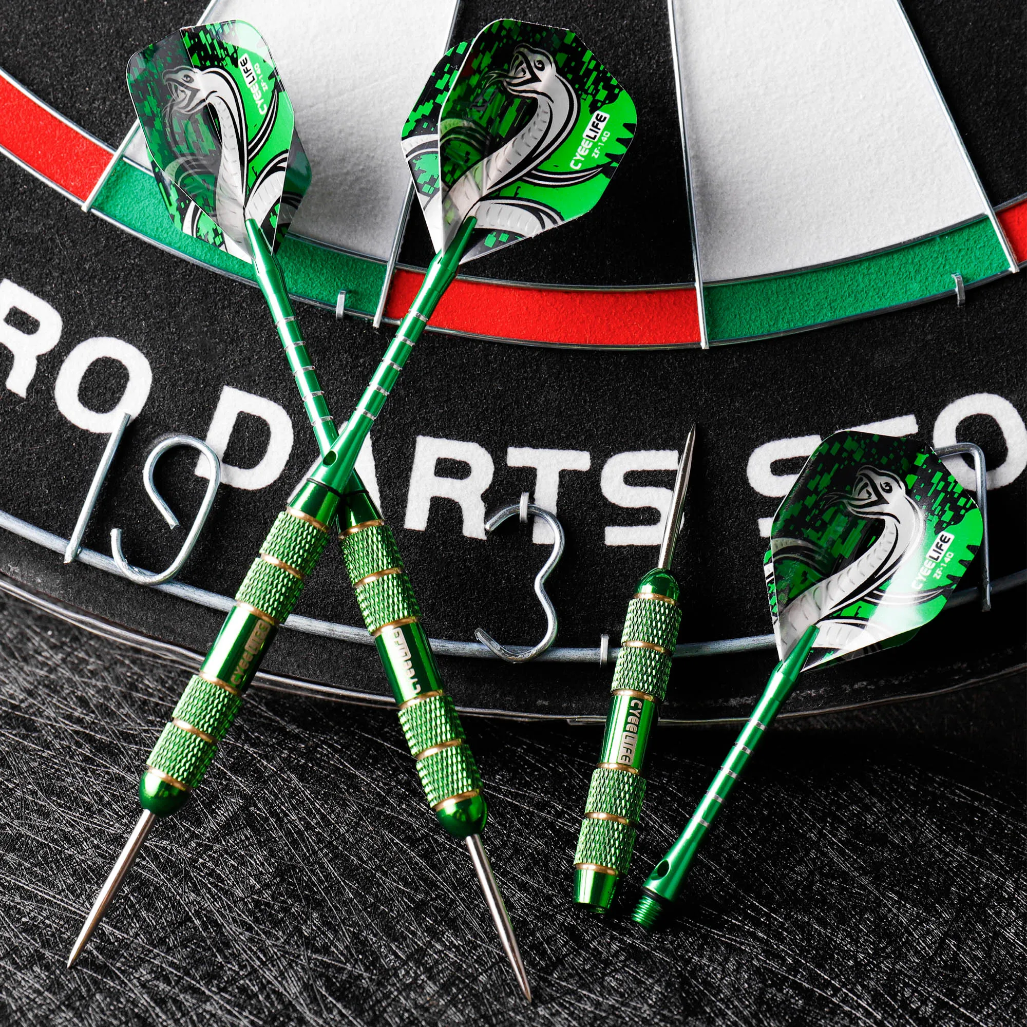 CyeeLife 24g Professionelles Dart-Set, 3-teilig, Stahlspitze, Darts, Flights, Anti-Fall, Hart-Dart, reines Kupfer, Dart fliegen, für Dartscheibe, grün