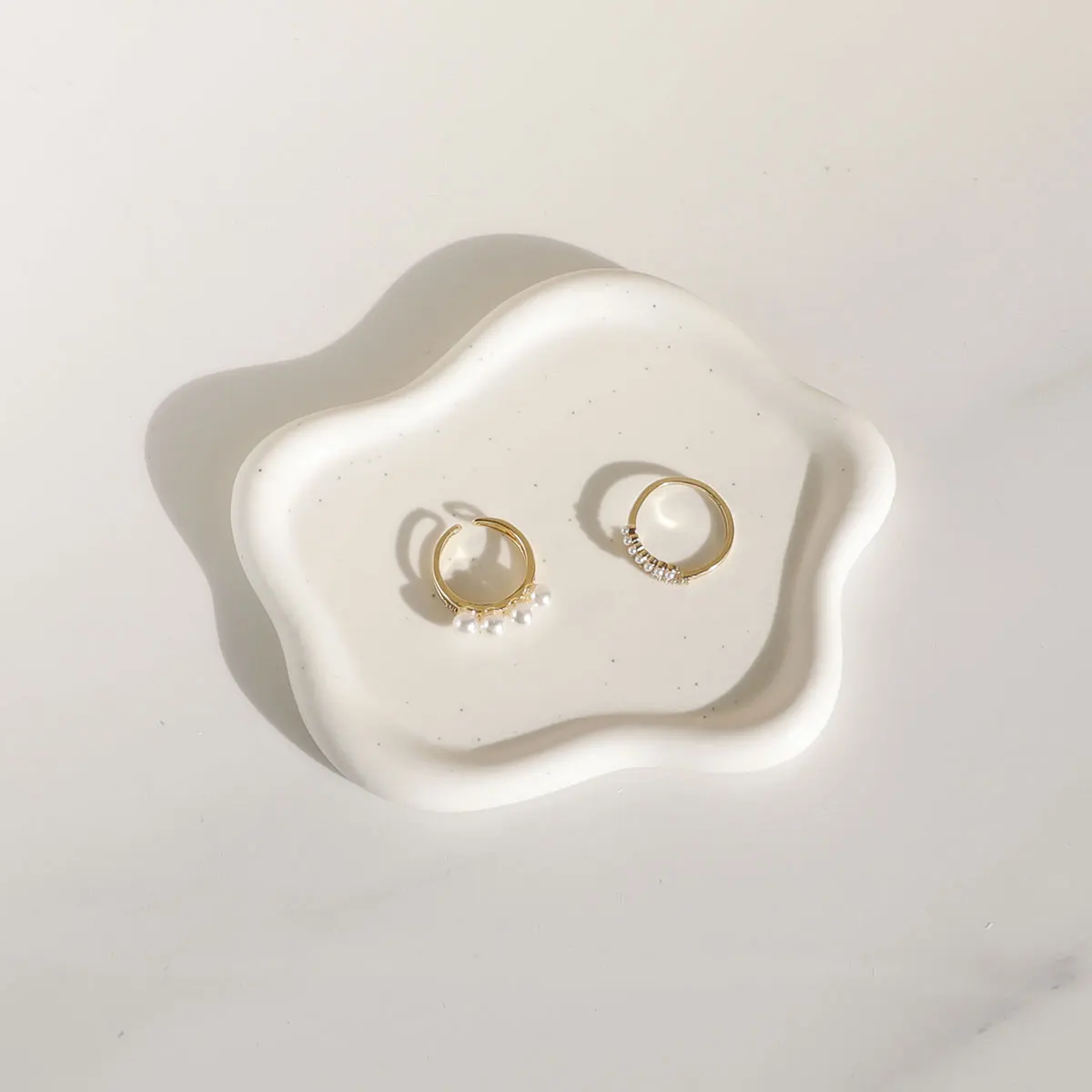 Ceramic Jewelry Dish for Women, Jewelry Tray Trinket Dish, Cloud Tray , Watch Keys Tray Ring Dish Holder for Christmas Gift