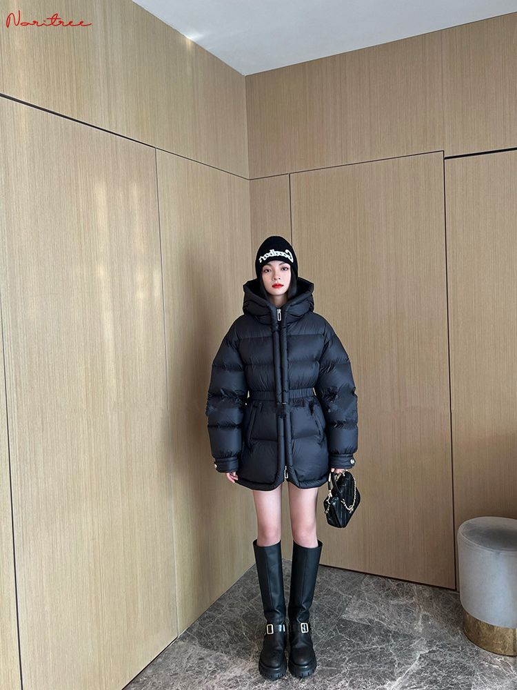 300 グラム以上冬の素晴らしい品質 95% グースダウンコート厚く暖かいダウンコート女性のファッションフード付きダウンパーカー wy1734