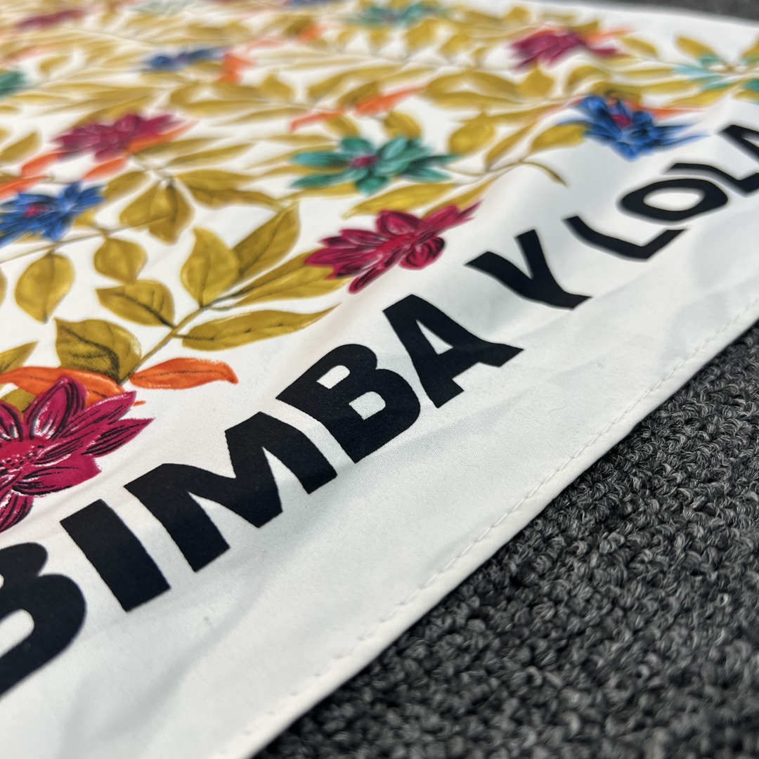 Pedido original de comercio exterior, marca de moda española, nuevo producto, bufanda cuadrada grande de varios estilos bordada y impresa