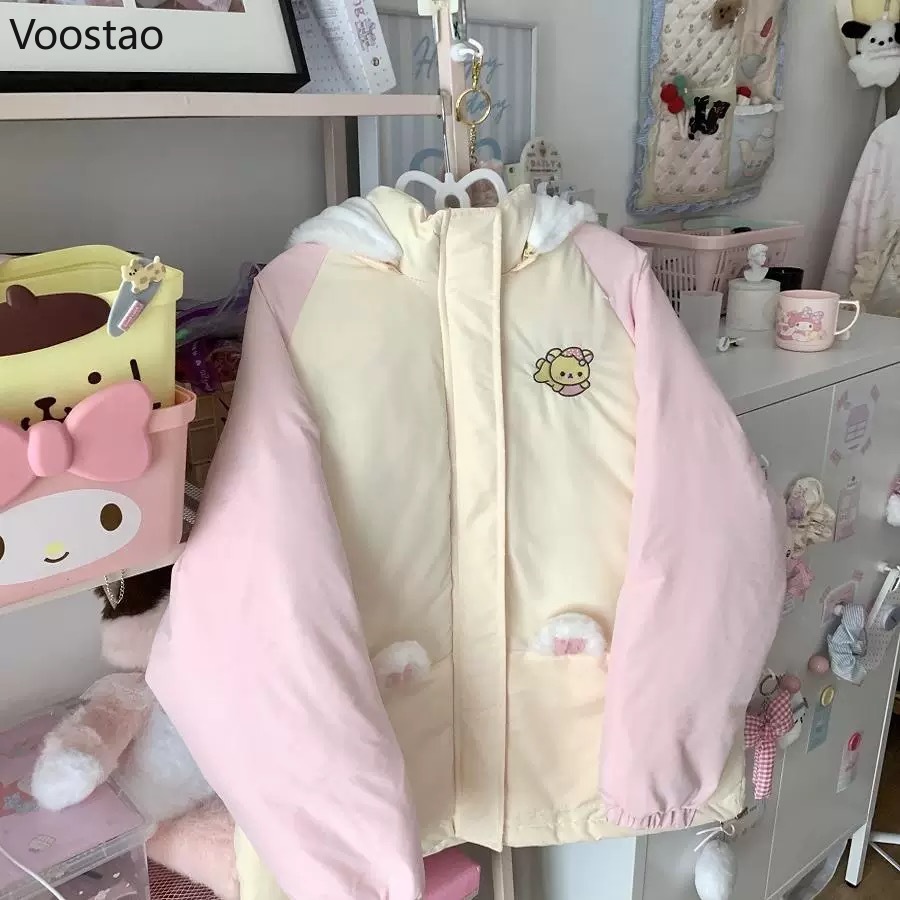 Kawaii Winter Cartoon Borduren Lolita Parka Vrouwen Y2k Schattige Beer Oren Capuchon Casual Ritsen Losse Harajuku Gewatteerde Jas
