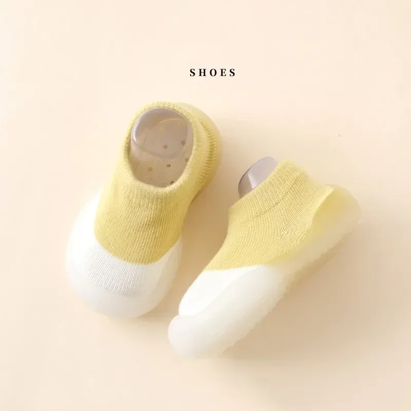ถุงเท้าเด็กรองเท้าเด็กทารกการจับคู่สีน่ารักเด็กรองเท้าตุ๊กตานุ่ม Soled เด็กรองเท้าผ้าใบ BeBe เด็กวัยหัดเดิน First Walkers