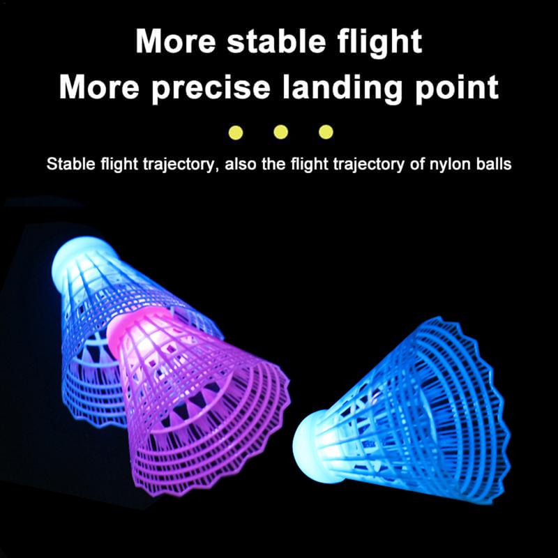 3 stücke LED Licht-up Badminton Bälle Bunte Kunststoff Badminton Shuttlecocks Kinder Badminton Training Hohe Elastizität Shuttles