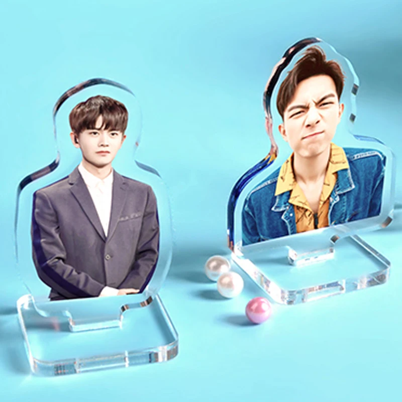 CUSTOM รูป Standee อะคริลิคใสการ์ตูน Charm เกมอะนิเมะออกแบบส่วนบุคคลโต๊ะตกแต่งชุดพวงกุญแจของขวัญสําหรับพัดลม