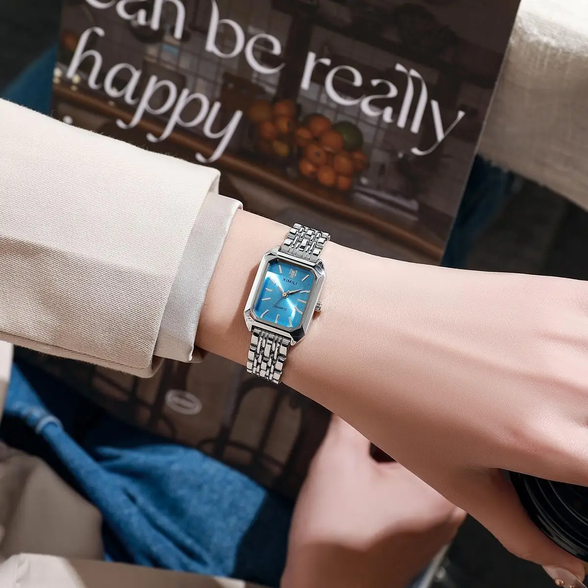 Modieus klassiek vijf kralenarmbandhorloge Vierkant damesmode horloge Goddess Essential