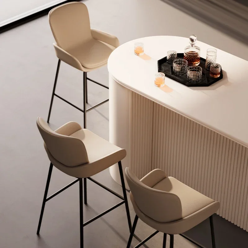 Cadeira de couro europeu para cozinha e bar, cadeira de jantar luxuosa, tronos ao ar livre, móveis nórdicos Sgabello Cucina Alto