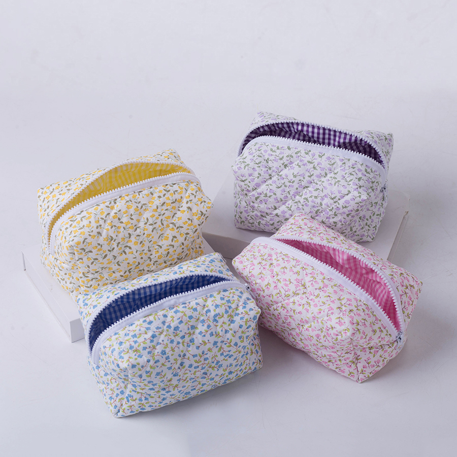 Organizer di stoccaggio Borsa per trucco trapuntata gonfia floreale Borsa per cosmetici stampata a fiori Borsa per cosmetici da viaggio grande Accessorio per il trucco