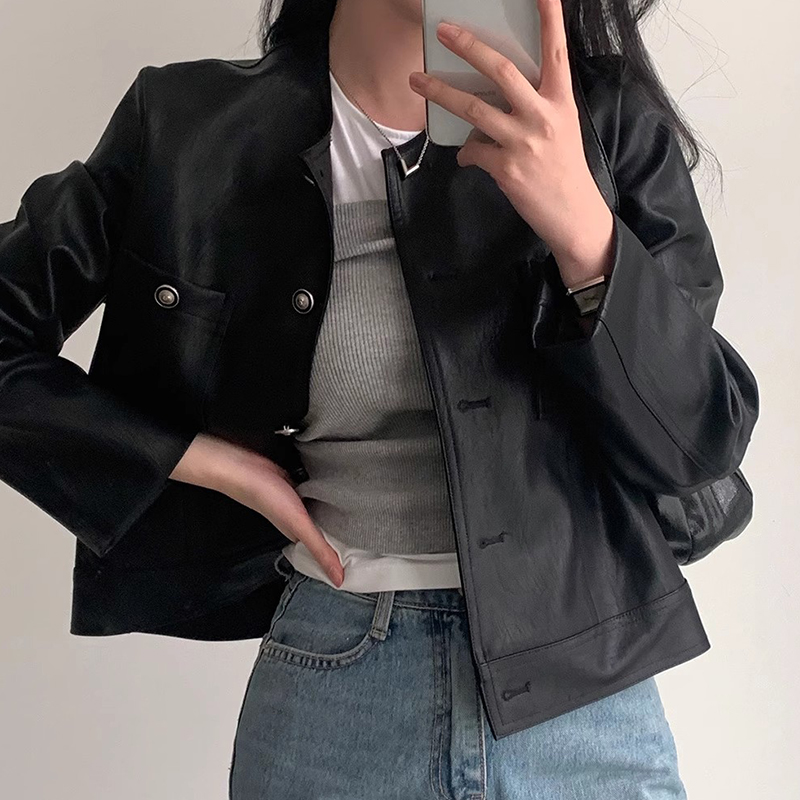 シックな初秋レトロスタイリッシュなシングルボタンルーズカジュアルPUレザージャケット長袖ショートアウターレディースファッション