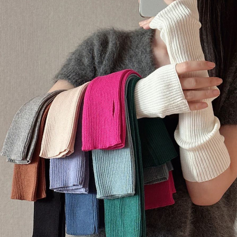 Calentador de brazo tejido para mujer, guantes largos sin dedos, manopla de invierno Y2K, manga de brazo sólida, moda informal, ropa suave para niñas, guantes Punk