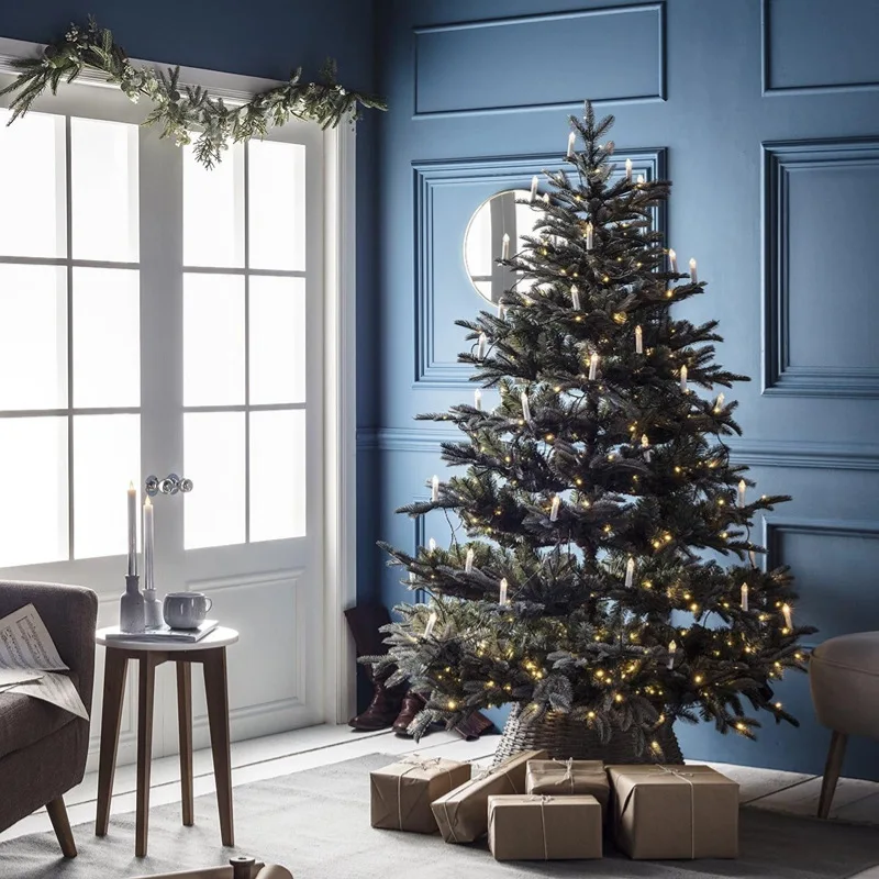 Velas flotantes navideñas LED sin llama con clips, velas cónicas alimentadas por batería, cadena de luces decorativas LED para árbol de Navidad