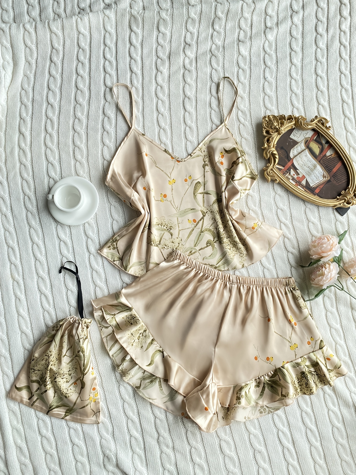 Conjunto de pijama con pantalones cortos y dobladillo con volantes y estampado floral elegante, ropa de dormir para mujer