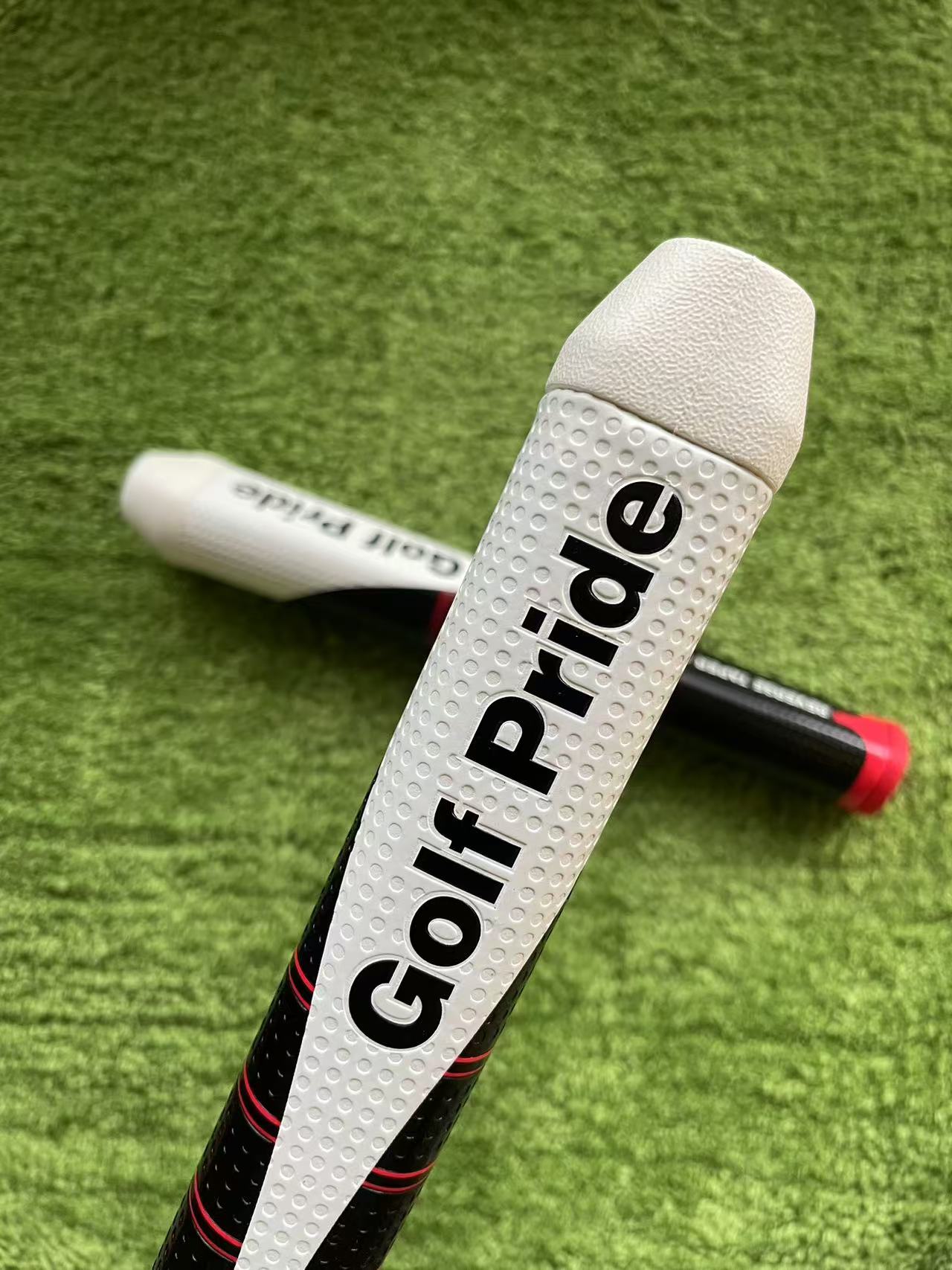 1pcs กอล์ฟคลับ Grip PU พัตเตอร์จับยางกอล์ฟพัตเตอร์ Grips ขนาดกลาง/ขนาดใหญ่