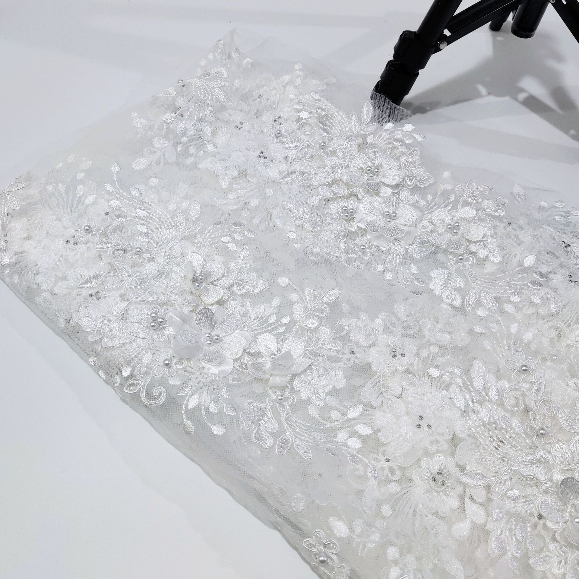 1 Paar weiße Stränge dreidimensionale Stickerei Paar Blumen DIY Hochzeitskleid Zubehör Auto Knochen 3D Spitze Applikation Hochzeit Dre