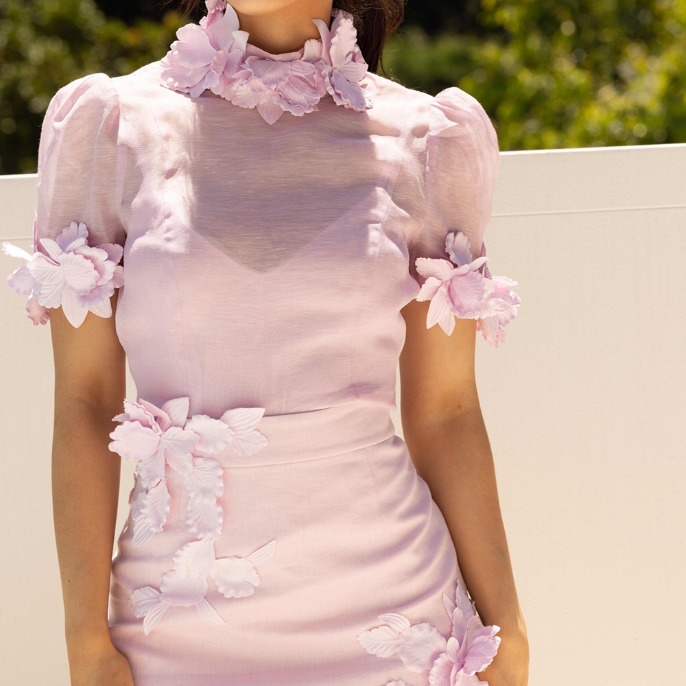 Personalizado clássico em linha reta chá comprimento gola alta camisa mangas curtas apliques vestido de noite moda vestidos para mujer