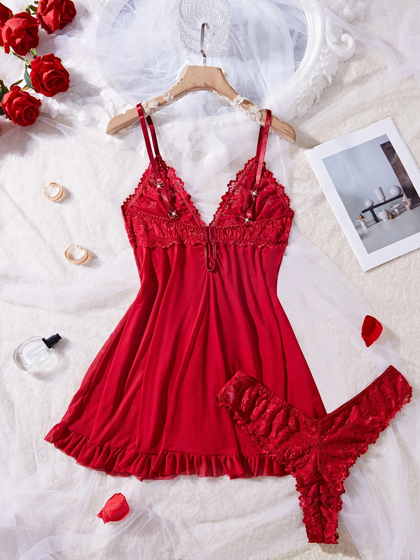 Conjunto de lingerie sexy de renda para mulheres, camisola vermelha quente com calcinha combinando, camisola de renda transparente com decote em V, noite romântica