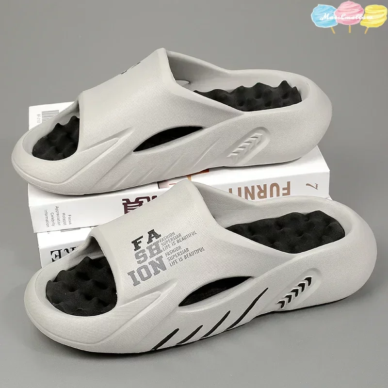 Nouveau été homme Massage pantoufles 2025 intérieur extérieur sandales plage chaussures décontractées fond souple pantoufles mâle tongs hommes sandales