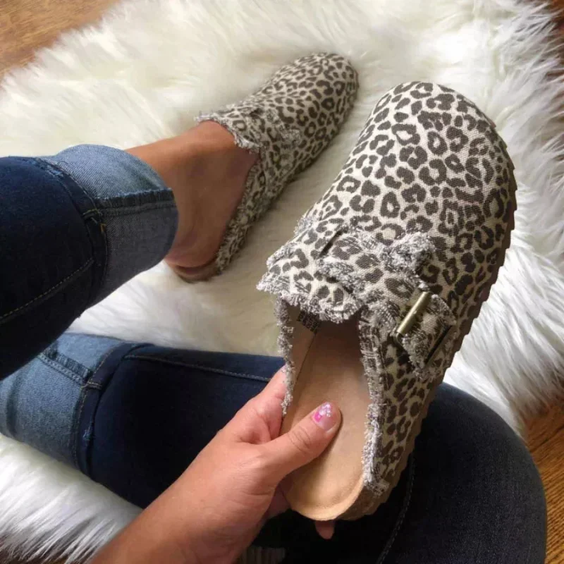 Zapatillas de lona de verano 2024 para mujer, zapatos informales a la moda con punta cerrada, sandalias cómodas con estampado de moda, sandalias grandes para mujer