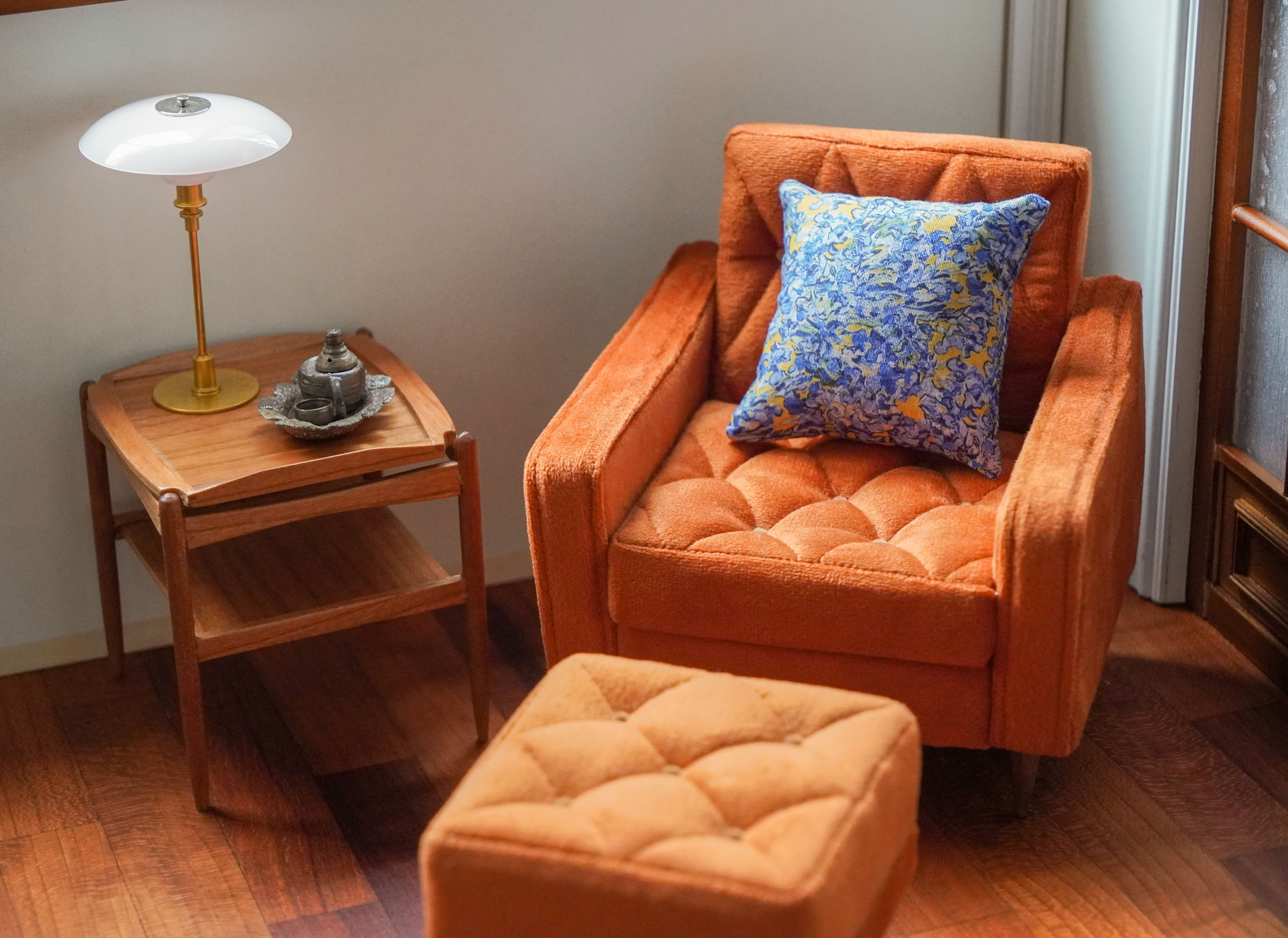 1/6  Dollhouse mini model toy ornaments Living Room Kitchen Accessories  tea table/coffee table