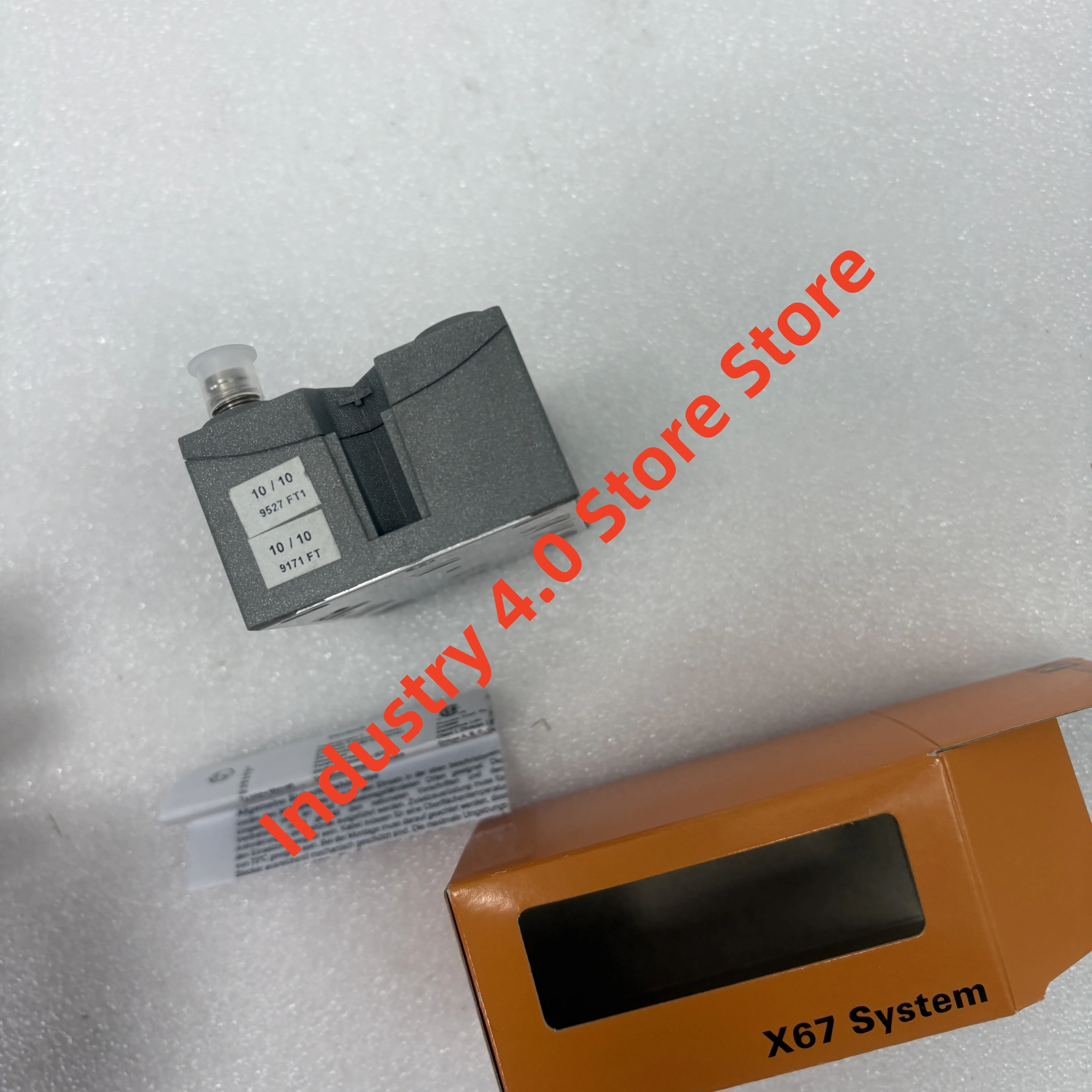 New original  X67DM1321  PLC module