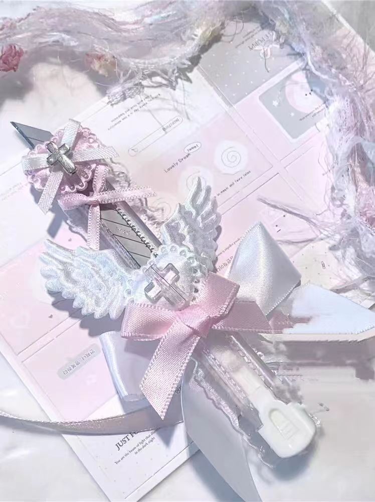 Cortador de caja de Color rosa Y2K de encaje dulce, diseño creativo, bonito cortador de papel con alas de lazo, Mini cuchillo de utilidad portátil, suministros para estudiantes