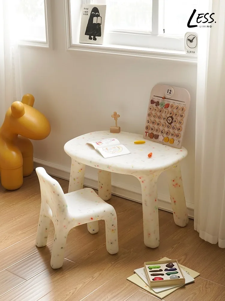 Mesa y sillas de estudio para niños pequeños, taburete de plástico para jardín de infantes, banco pequeño resistente y duradero