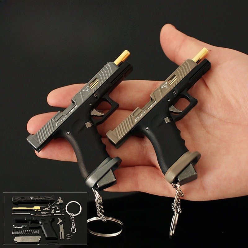 7cm/2.75in Game Peripheral TTI G34 Glock Toy Gun Keychain 1:3 Removable Semi-alloyed Nylon Metal Pendant Models Boys Gifts Craft