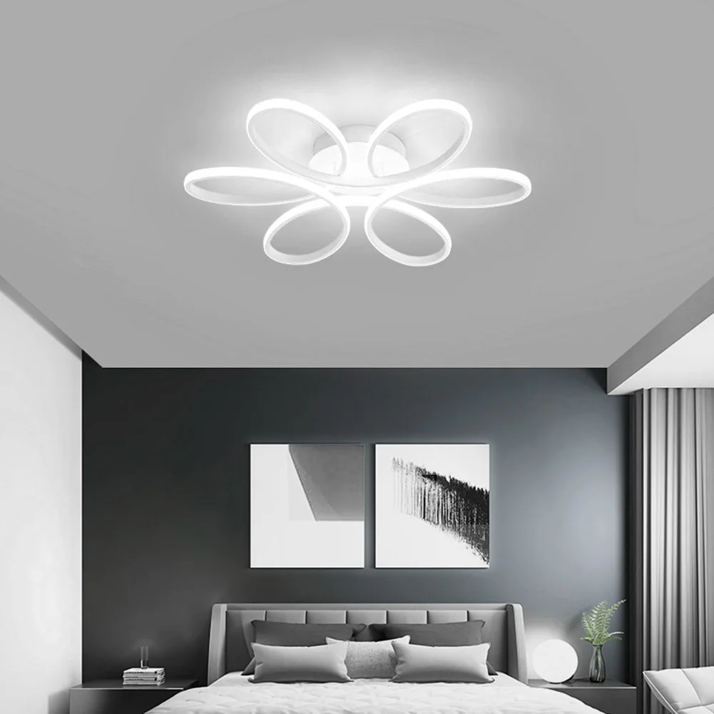 โคมไฟ LED สามสีสำหรับติดตั้งบนพื้นผิวโคมไฟติดเพดานสว่างมากโคมไฟระย้า LED สำหรับใช้ในครัวเรือนที่การตกแต่งบ้านการดูแลรักษาสายตา