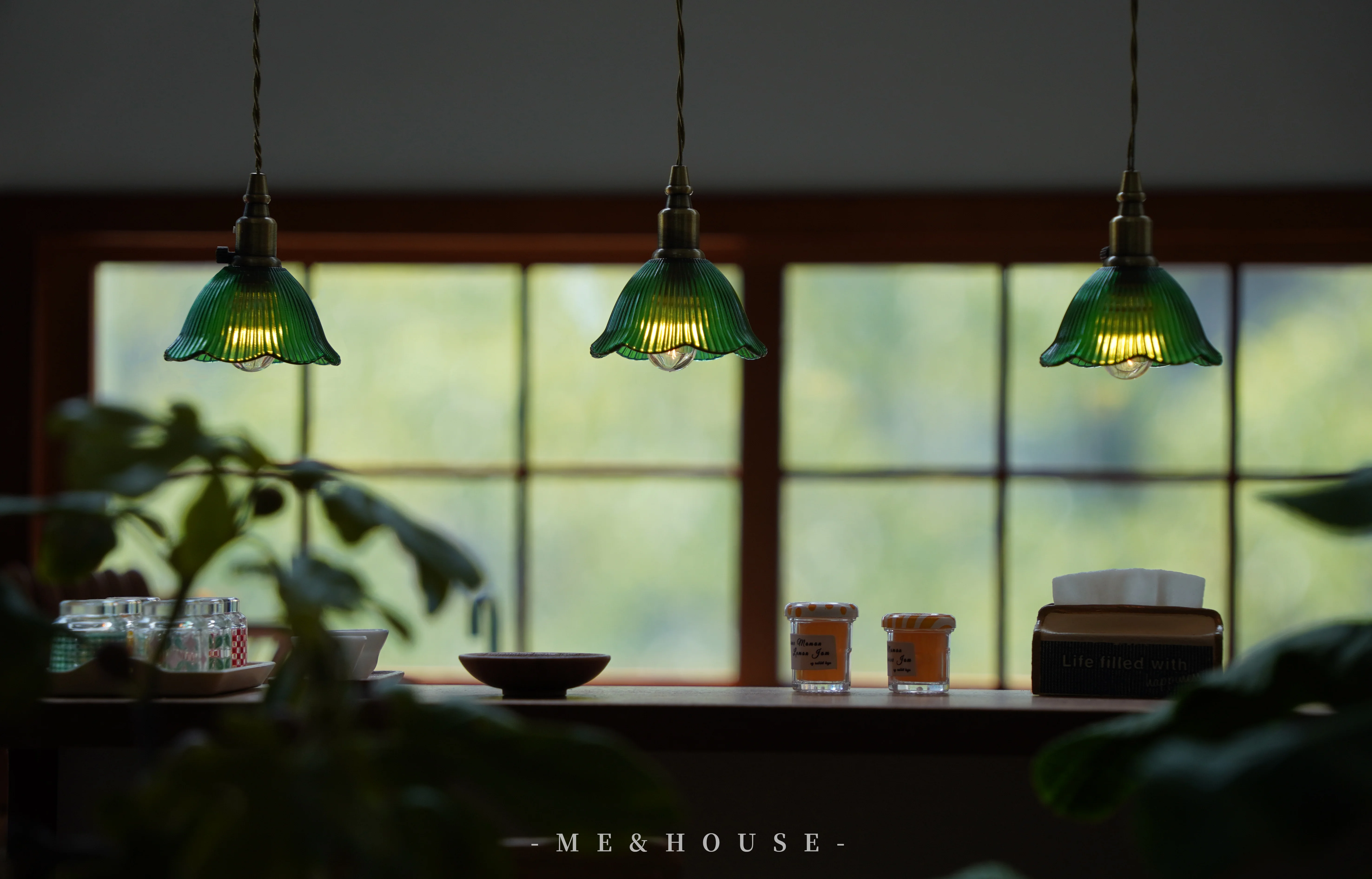 1/6 doll house model furniture accessories Pendant lamp/folding wall lamp (need to be matched with transformer and power strip)